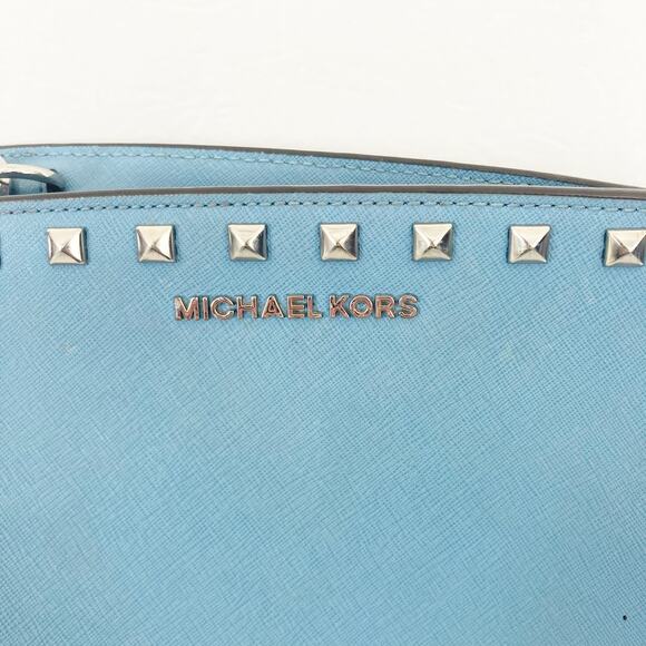 Michael Kors Light Blue Studded Crossbody Bag - Picture 4 of 8
